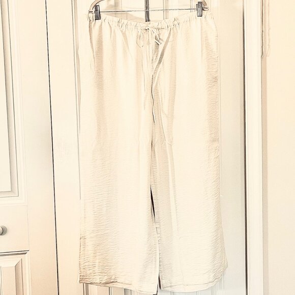 H&M Linen Blend Pull-on, High-rise, Cropped Pants in Cream (XL) New with Tag - Picture 5 of 10